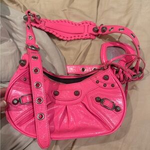 Hot pink shoulder bag